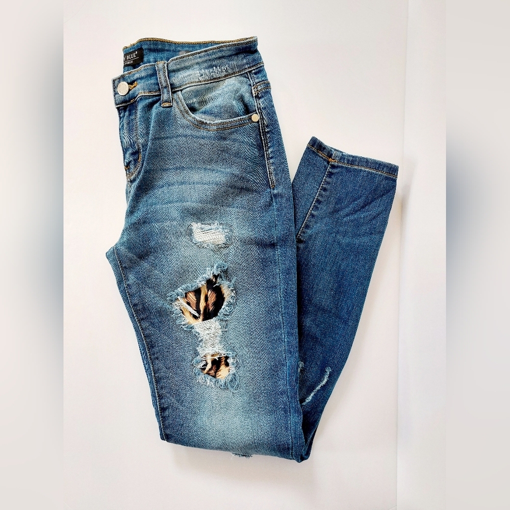 Skinny Fit Denim Jeans Cheetah Print Destructed size 7/28 Judy‎ Blue #JB8265MD